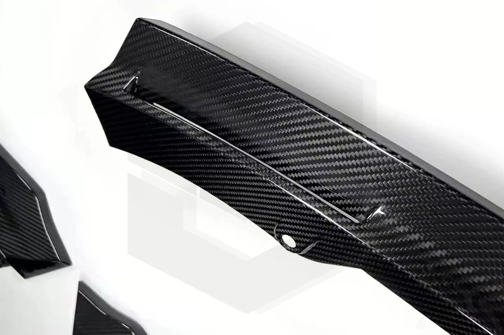 G80 G82 CSL stil kuru karbon Fiber ön dudak BMW G80 M3 G82 M4 2021