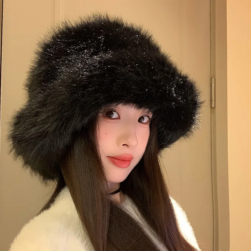 Women display picture 1