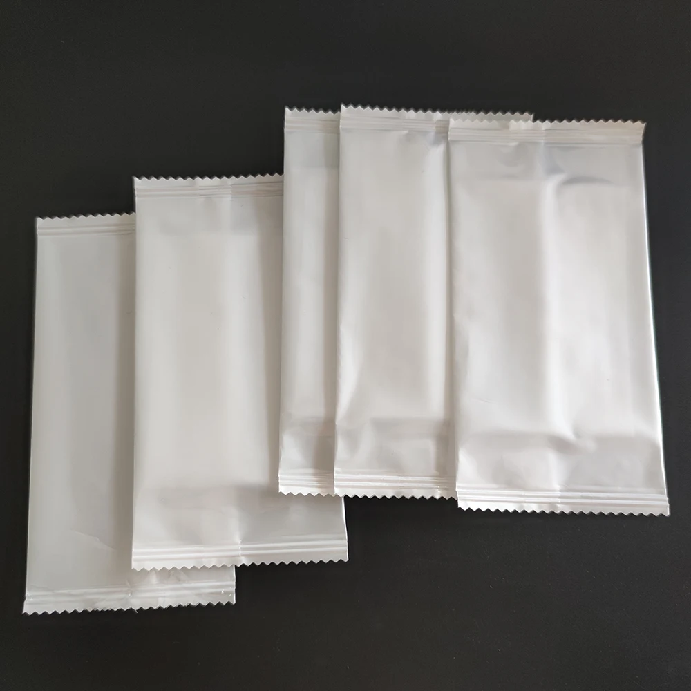 Free Sample Blank Single Pack Wet Wipes Cleaning Wet Tissue Custom Logo Wet Wipes Hand Wipes for Restaurants
