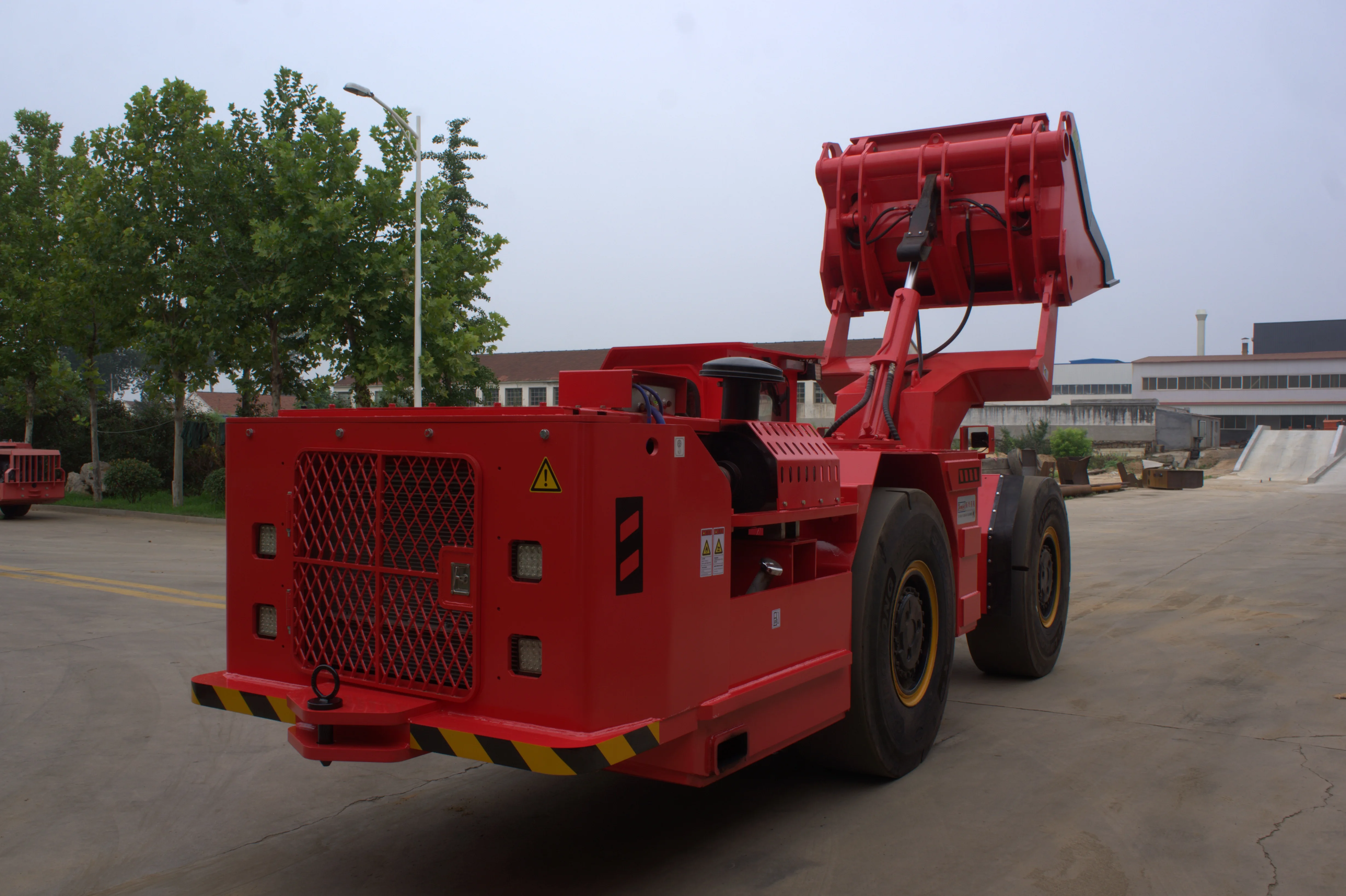 product high efficiency  tc 300 mini underground gold mining machine 6 ton 3m bucket diesel underground lhd-14