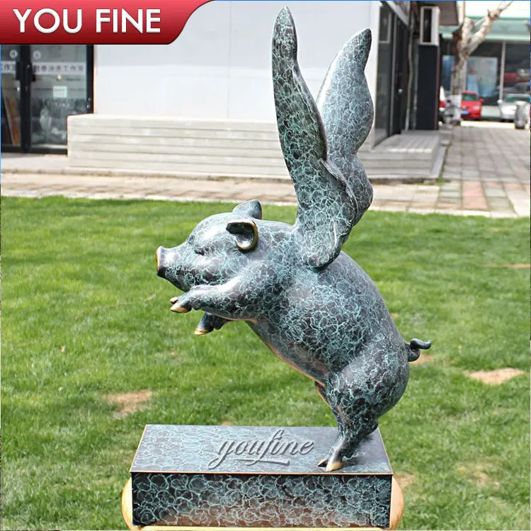 可爱的装饰铸铜黄铜小猪青铜肥肥飞猪雕塑,带翅膀塑像花园