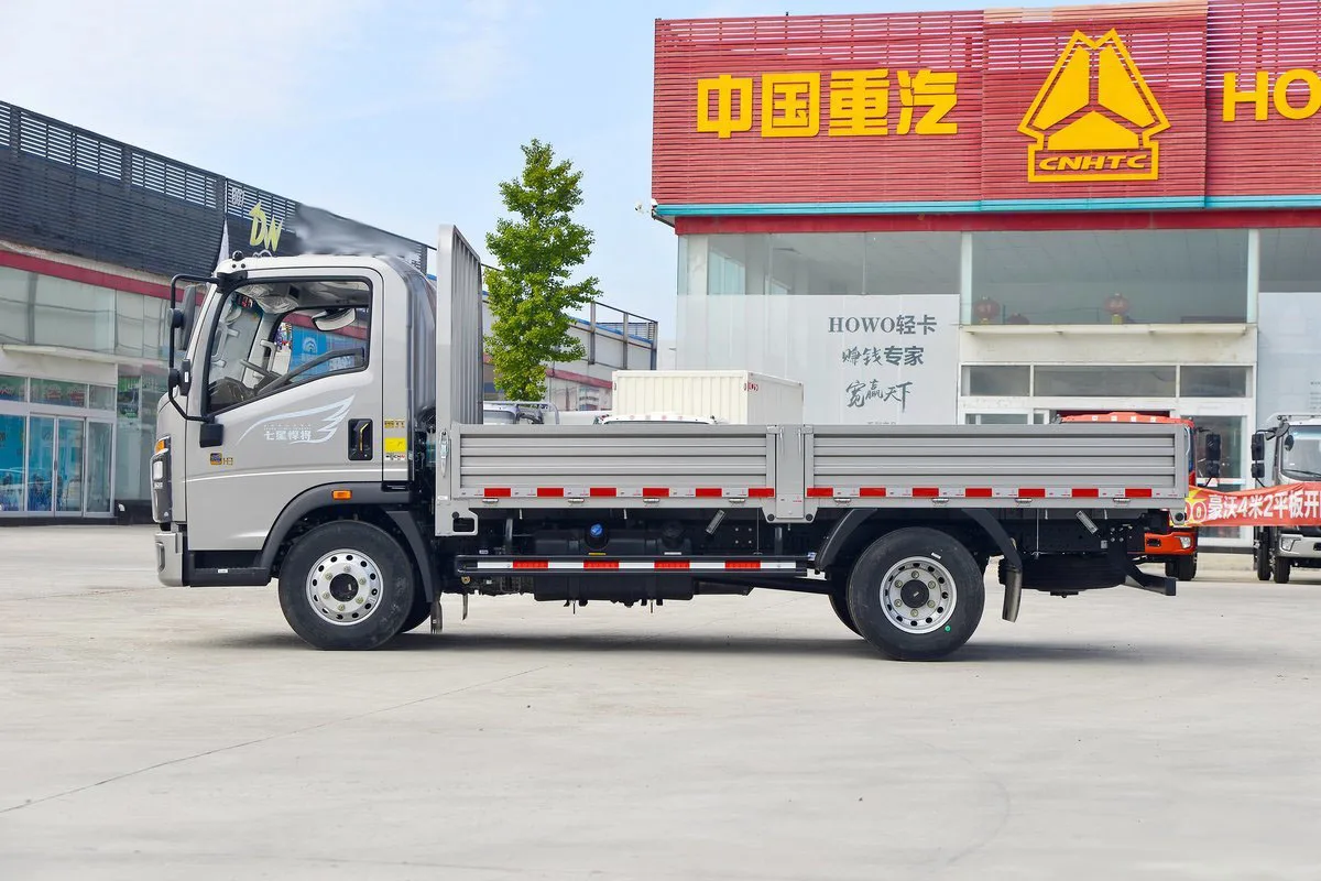 NEW Sinotruk HOWO HANJIANG 4x2 Euro 6 Diesel Left Hand Drive Small Mini Light Truck 140 HP 4.15m Single Fence China Cargo