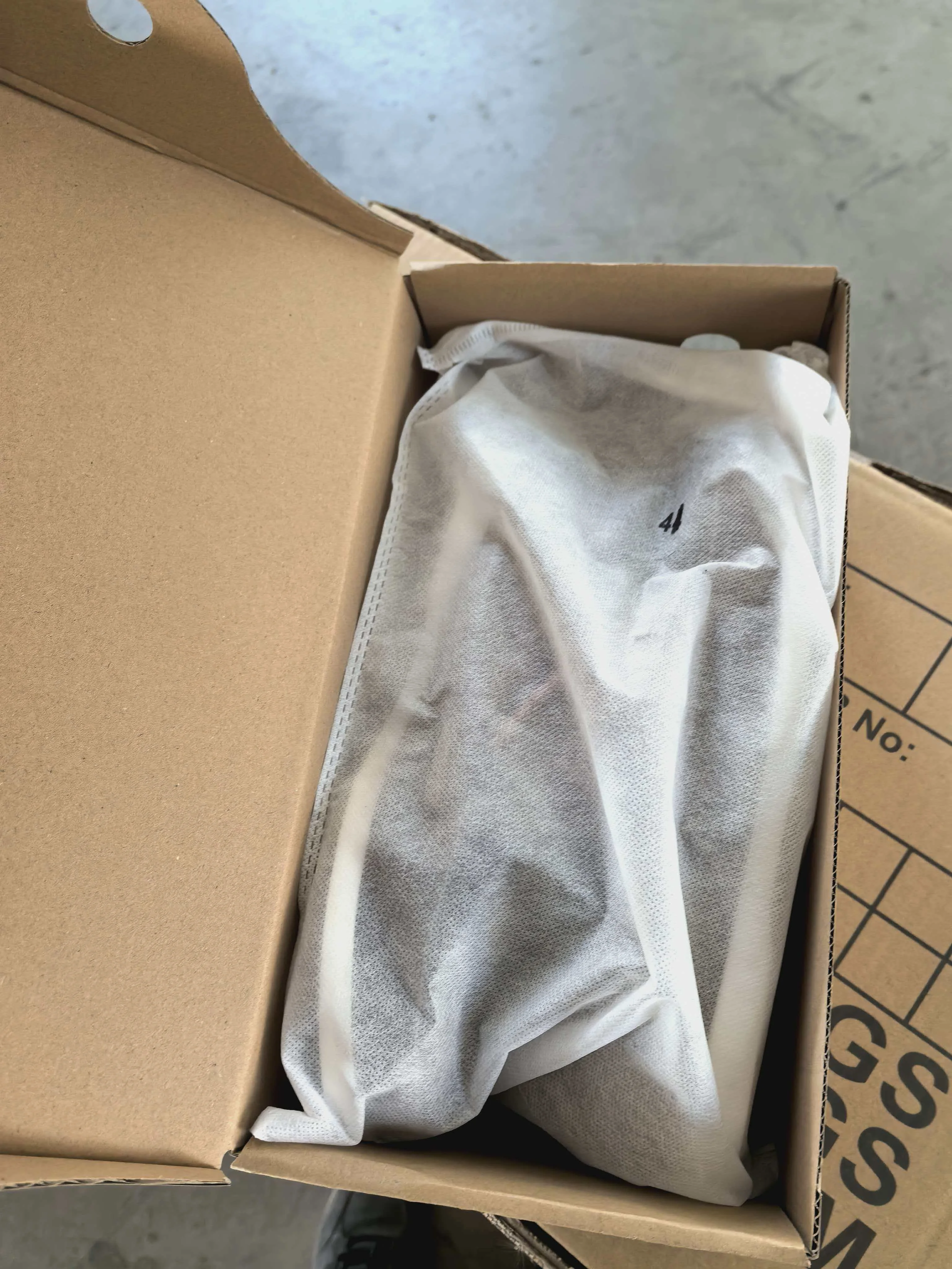 Packaging & shipping specifications