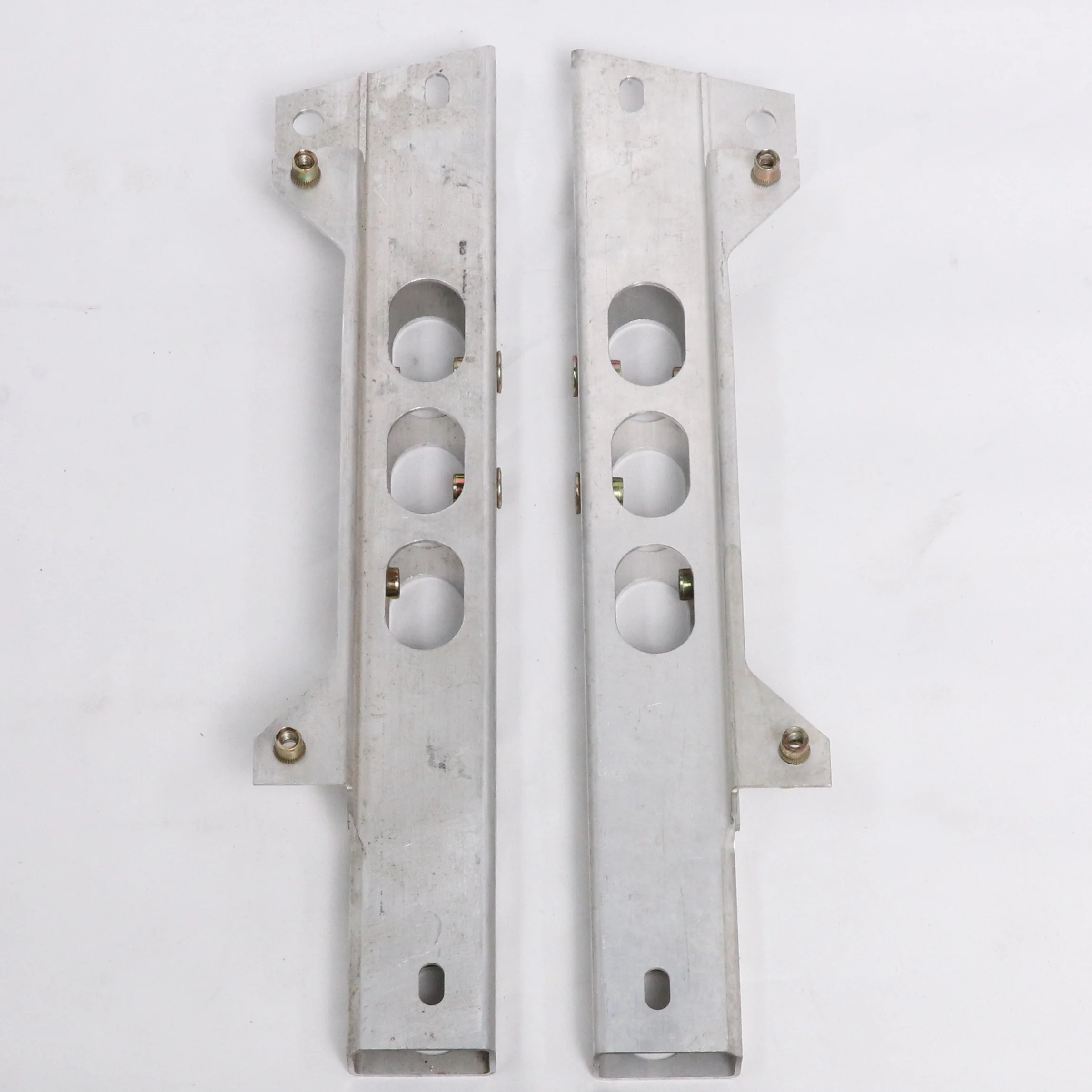 2019-2024 OEM Aluminum Hood Lock Bracket For Aston Martin Vantage4.0 KY63-16A682-AB KY63-16A681-AB