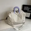 สีขาว