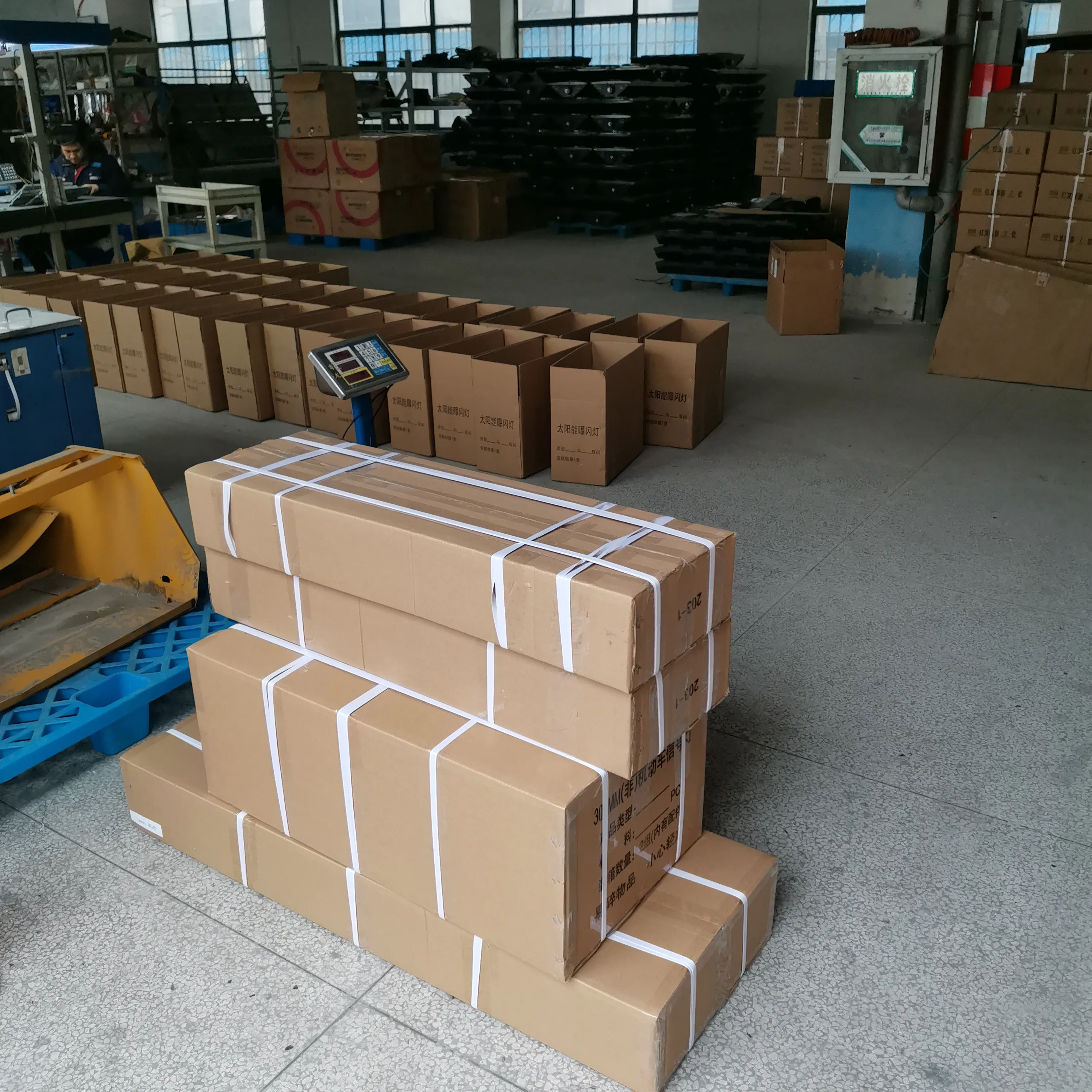 
 200 мм 1-обратный круглый корпус дорожный светофор от производителя  