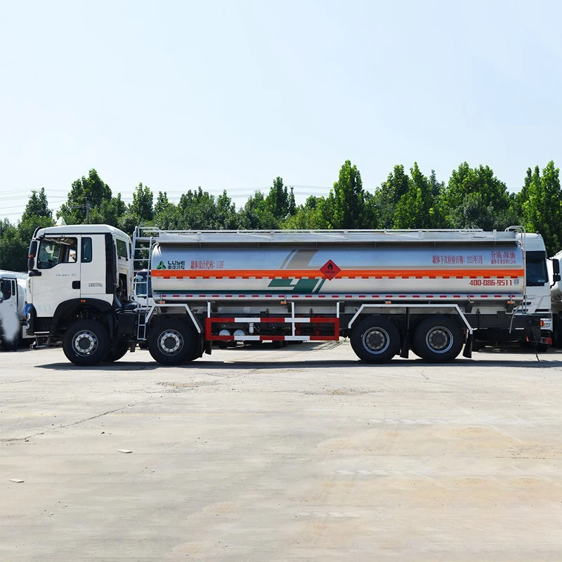 Howo Heavy 12 Wheels 371HP 30m3 diesel Tanker Truck 10000 Litres Price Used Fuel Tanker Truck Oil Tanker Truck