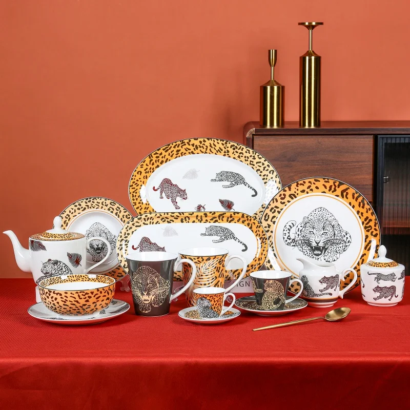 Luxury Plates Sets Dinnerware Porcelain Animal Design Dinnerware Sets Handcrafted Ceramic Tableware