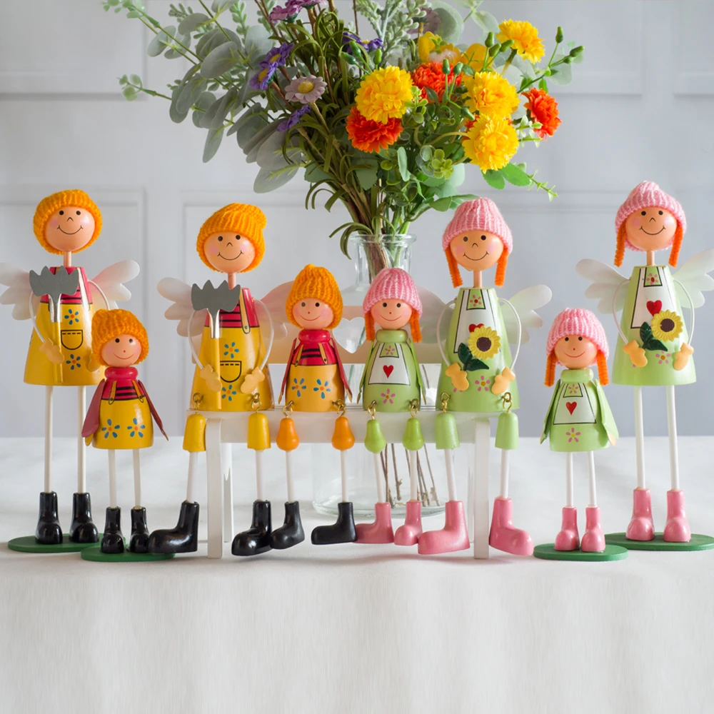 Милая семейная деревянная кукла с четырьмя подставками для девочек