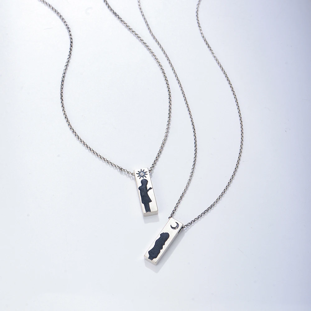 Custom Jewelry Trendy Pendant Necklace Hollow Rectangle Pendant Antique Silver Plating Moon Couple Necklace