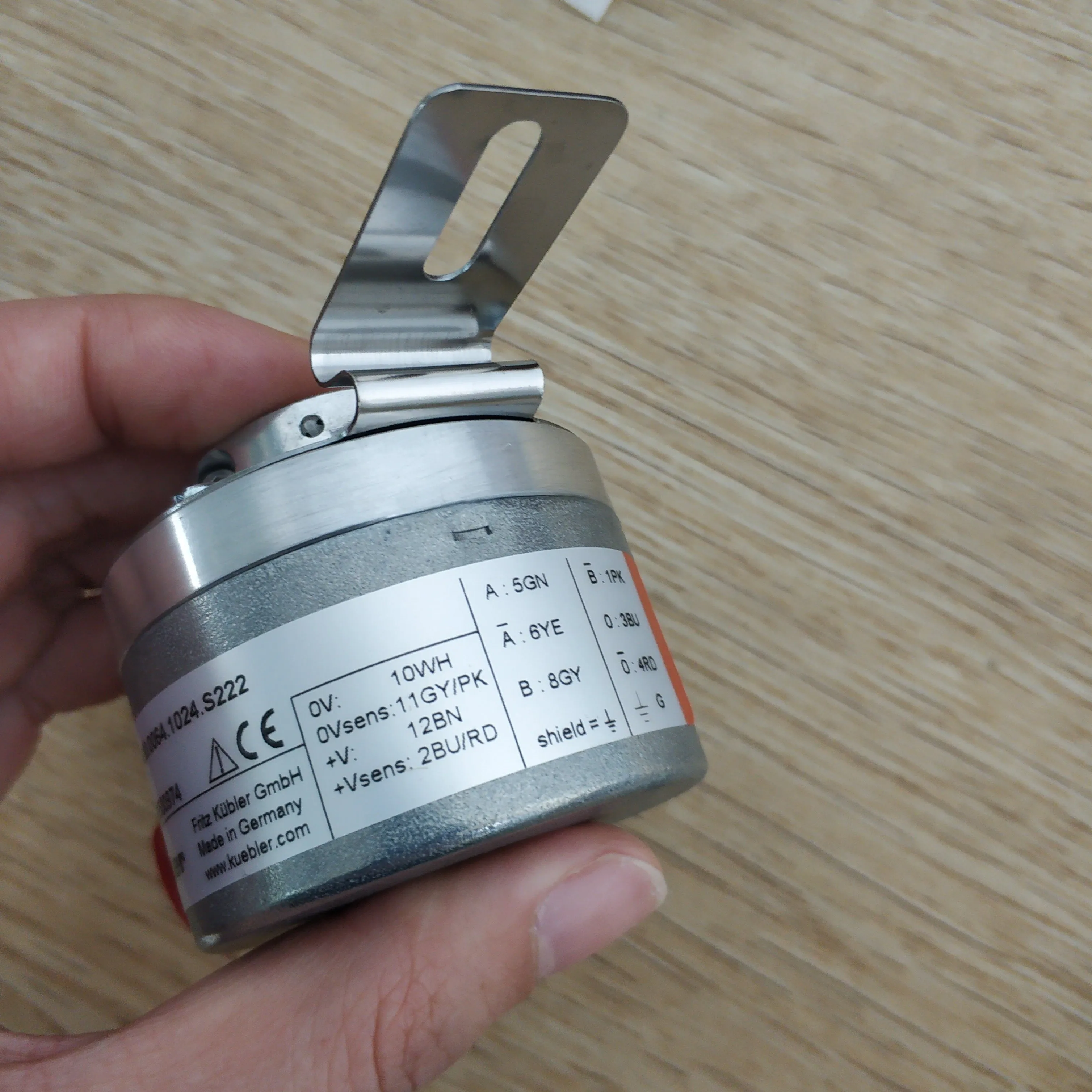 Kubler Incremental Encoder 8.5020.2552.2048 main image 1