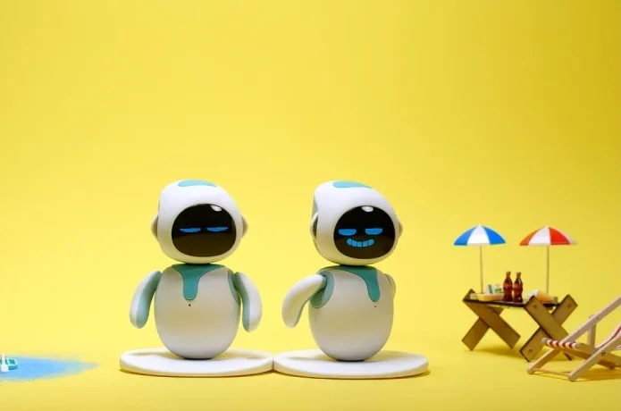 Eilik Emo Toy Robot a Interactive Intelligent Companion of Pet Robot Children Accompany Blue and pink