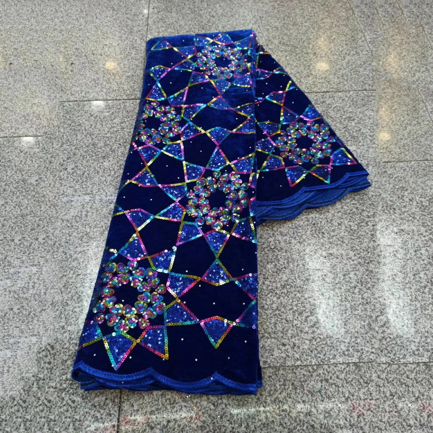 African Lace Fabric High-Quality Lace Velvet Fabric With Sequins.