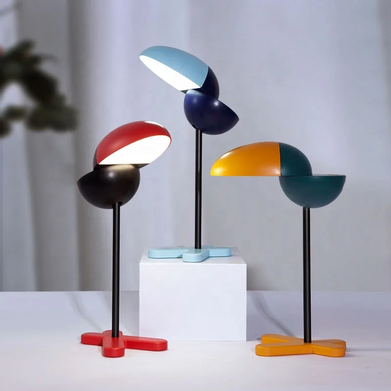 原创仿生设计啄木鸟台灯装饰