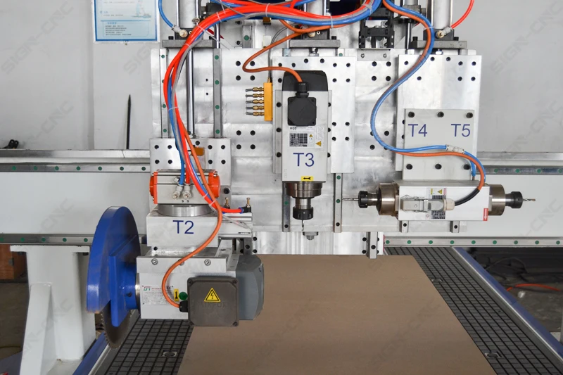 Three Heads CNC Router With Horizontal Spindle and Saw Cut Wood CNC Router Machine