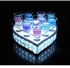 สีขาว