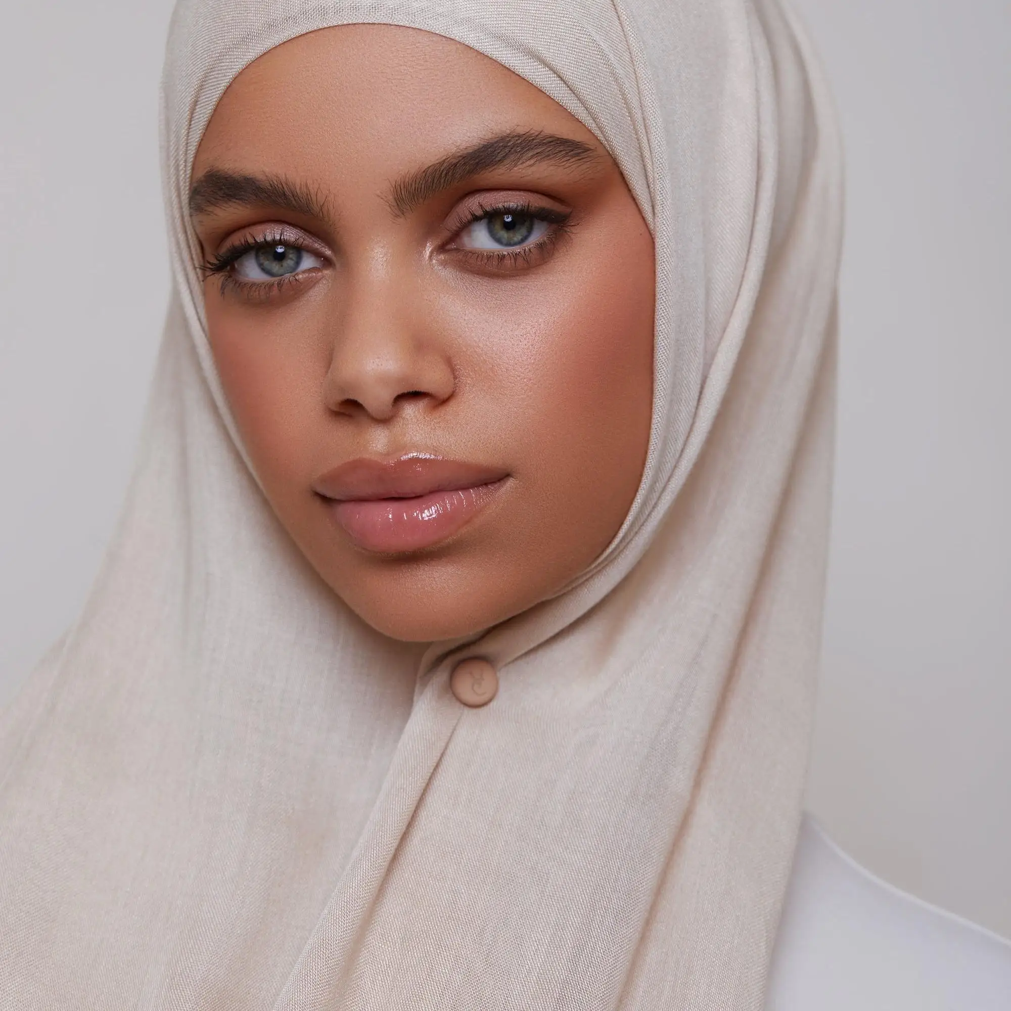 2025 Custom Packing 100% Viscose Modal Hijab Bamboo Scarf Soft and Breath Cotton Modal Premium Headscarf