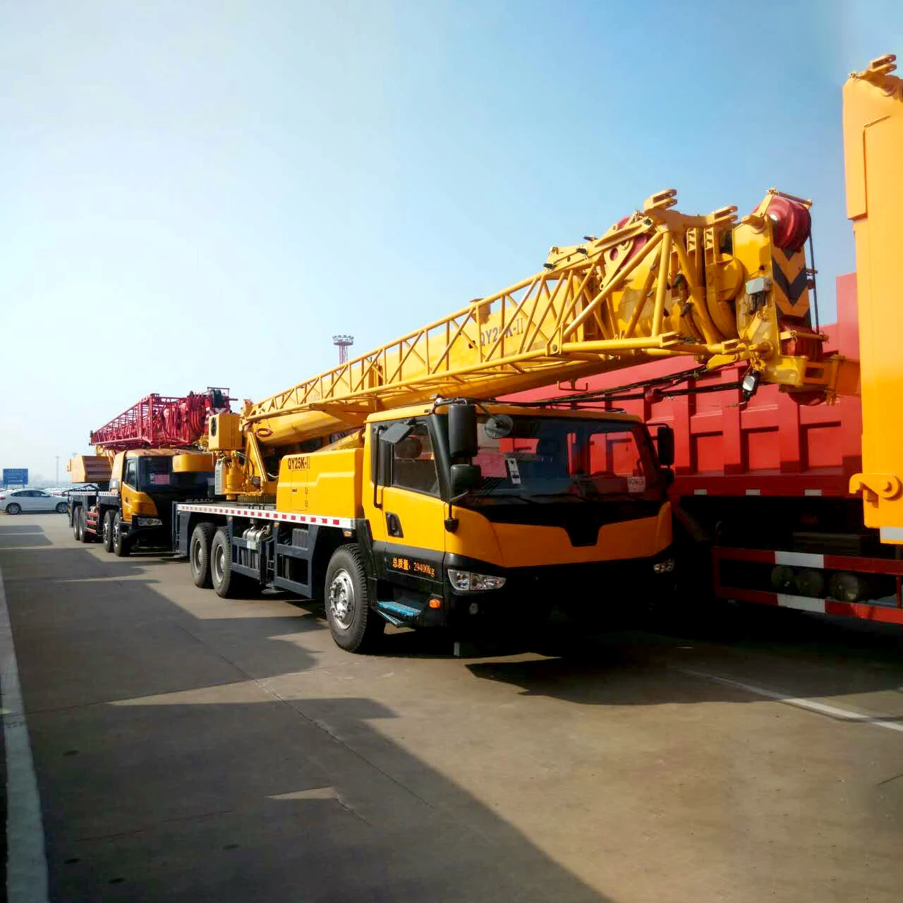 25 Ton Lifting Weight Boom Crane Truck From China Professional Factory