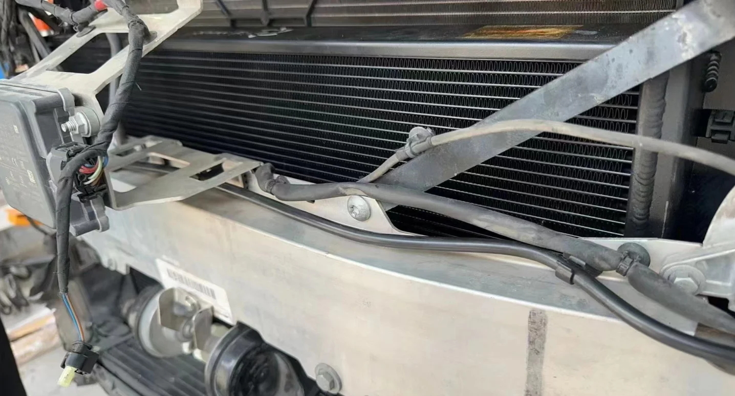 Front Mount Heat Exchanger for Mercedes Benz C63 W205 Small Radiator Kit
