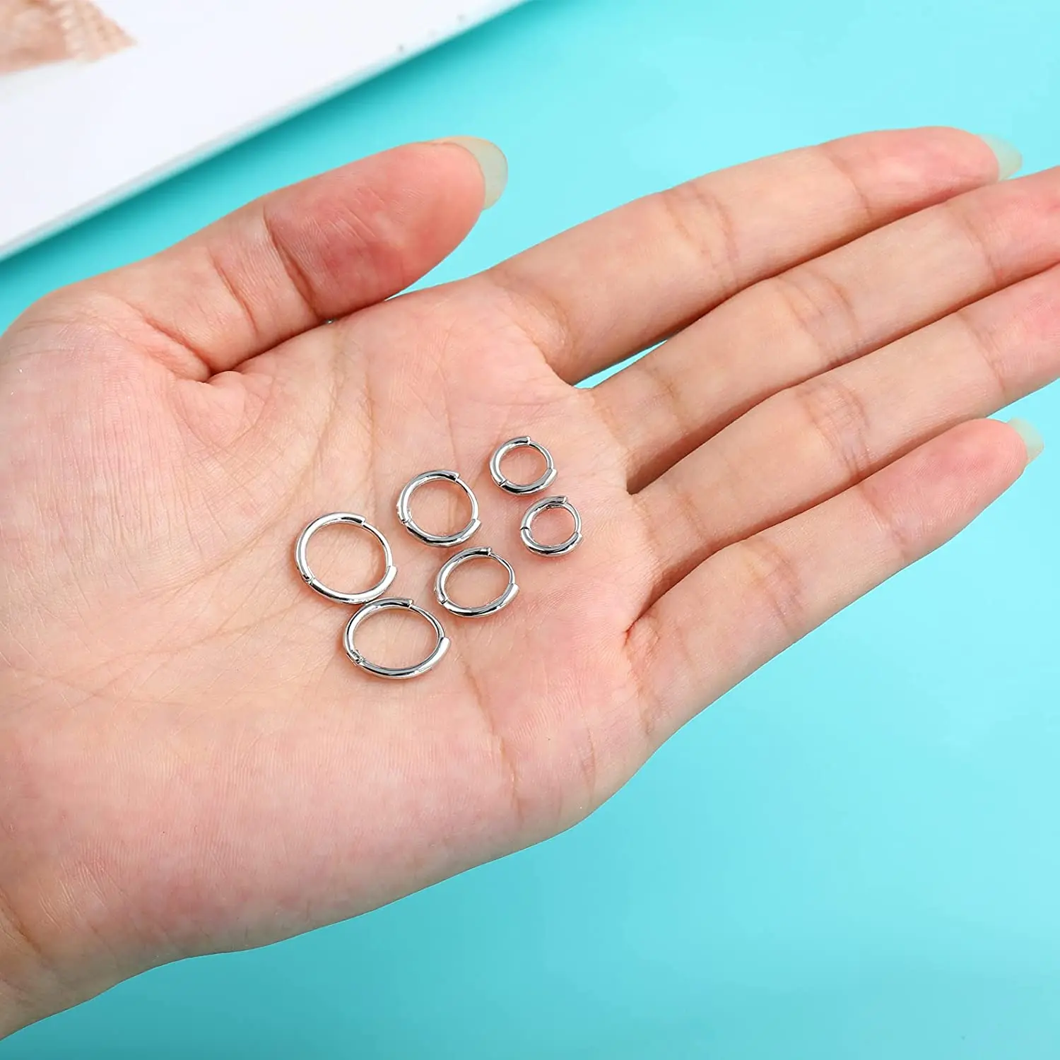 18k镀金不锈钢圆形耳环好奇小铁环女士男士黑色银色耳环