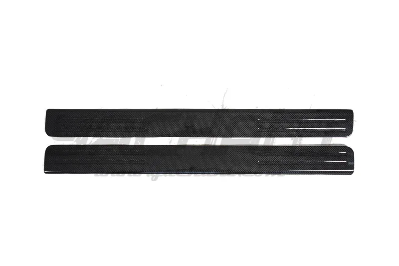 Trade Assurance Dry Carbon Fiber Door Sill Fit For 2015-2019 F488 GTB & Spider Kick Panel Door Sill without Letters Pain Weave