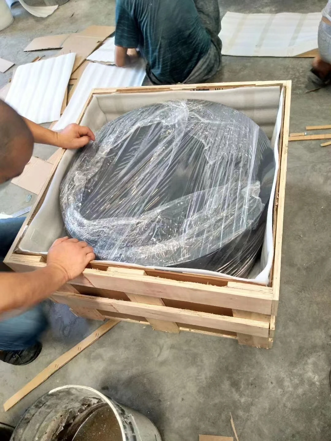 Fabriko vendoj alta forto daŭra ronda betona vitrofibro cementa lavujo