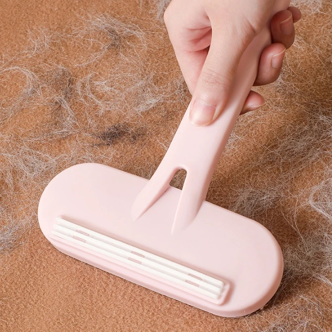 Rotatable Roller Fabric Shaver Lint Brush Remover Comb Lint Clothes Shaver Lint Remover