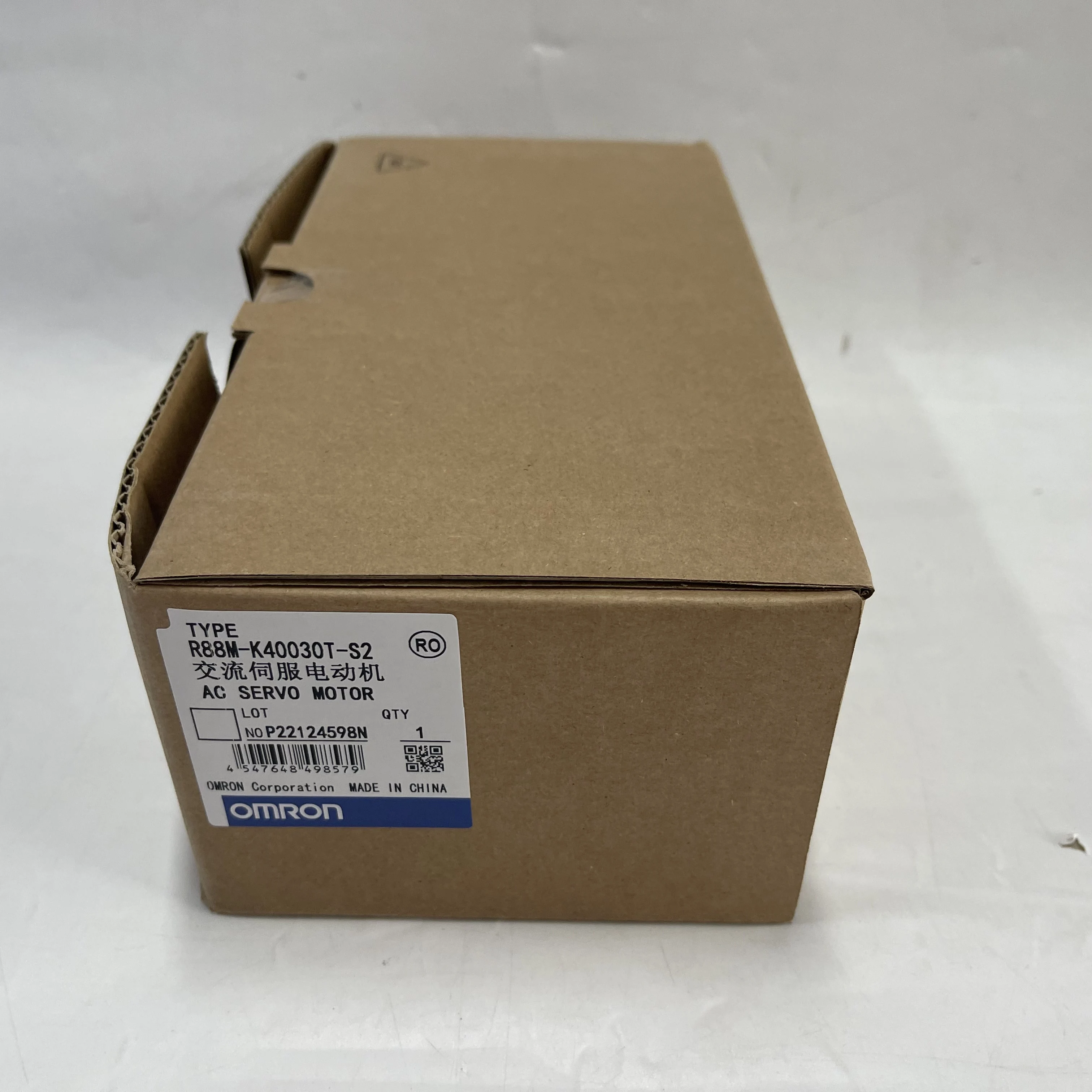 Omron AC Servo Motor R88M-K40030T-S2 Omron AC Servo Motor R88M-K40030T-S2