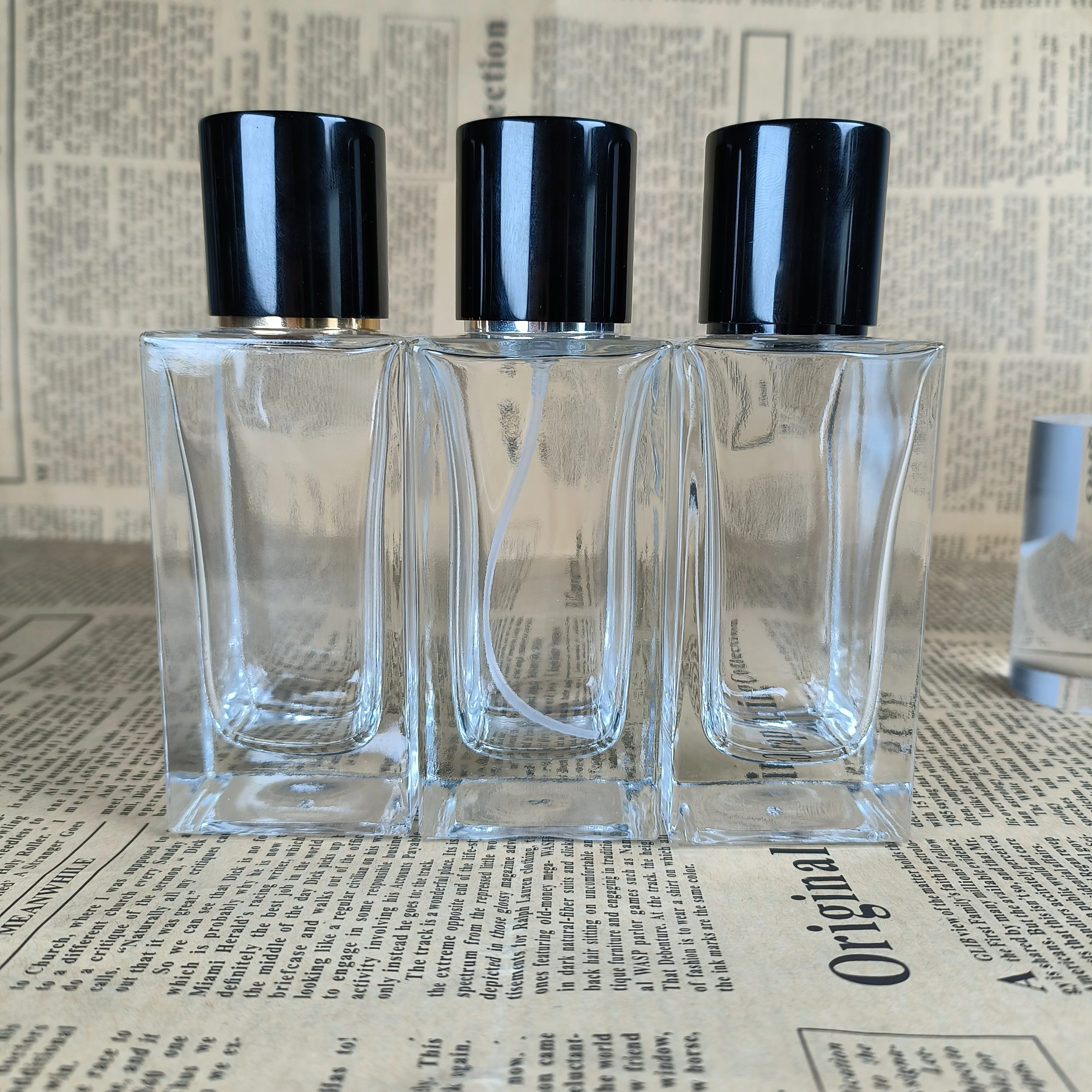 卸売用30ml/50ml/100mlマグネットキャップ香水瓶（男女用）