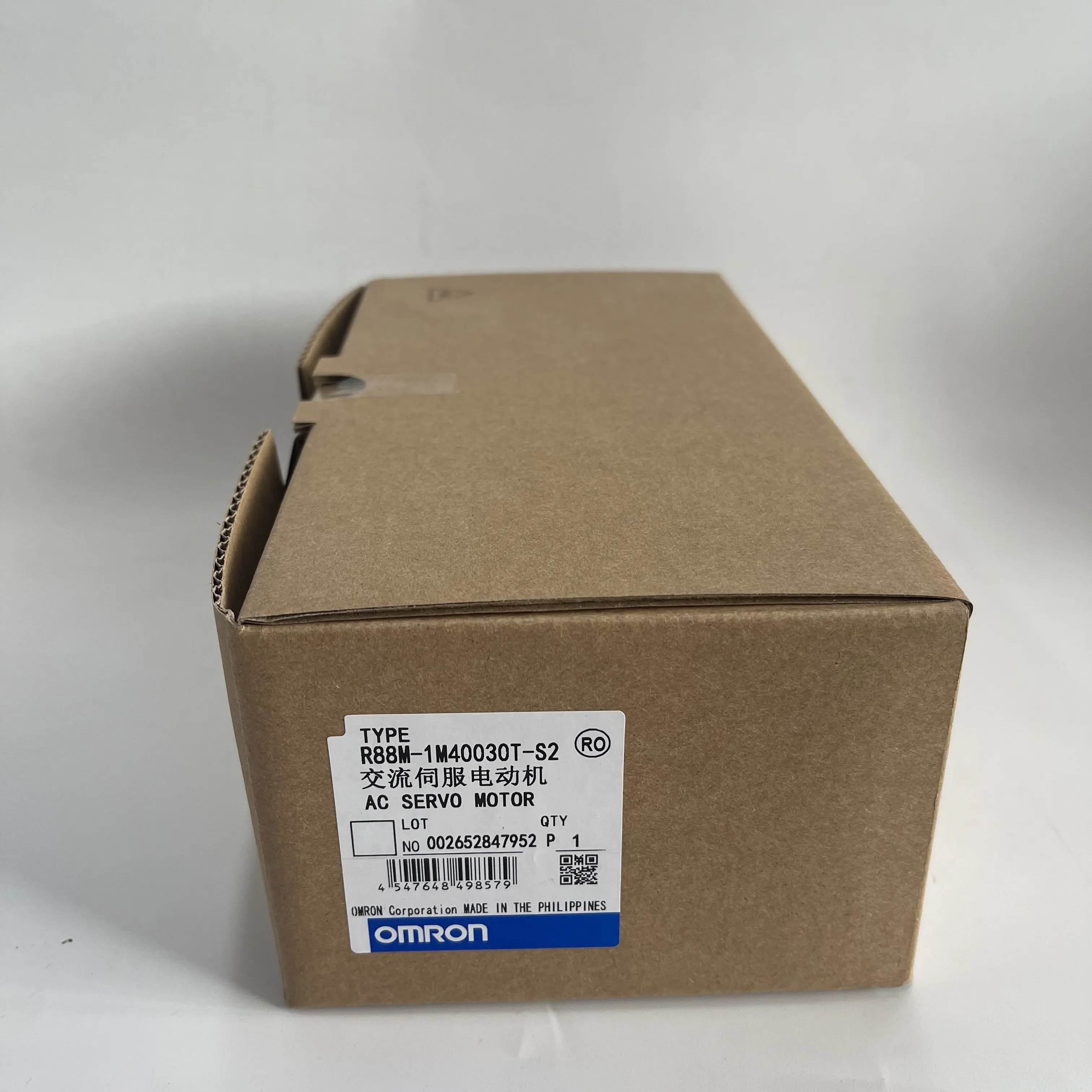 Omron AC Servo Motor R88M-1M40030T-S2 Omron AC Servo Motor R88M-1M40030T-S2