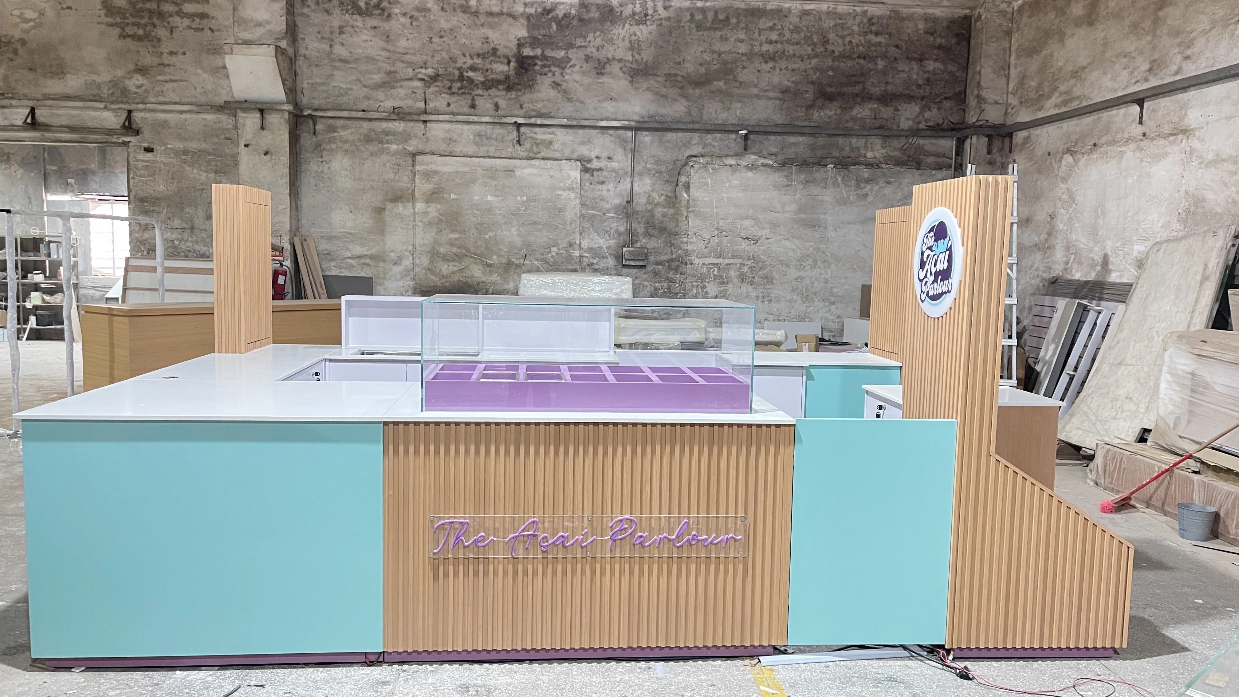 M2 Display UK Unique Store Design Modern Restaurant Design  4X2.5 Kiosk Shopping Mall Indoor Display Stand Food Kiosk For Sale