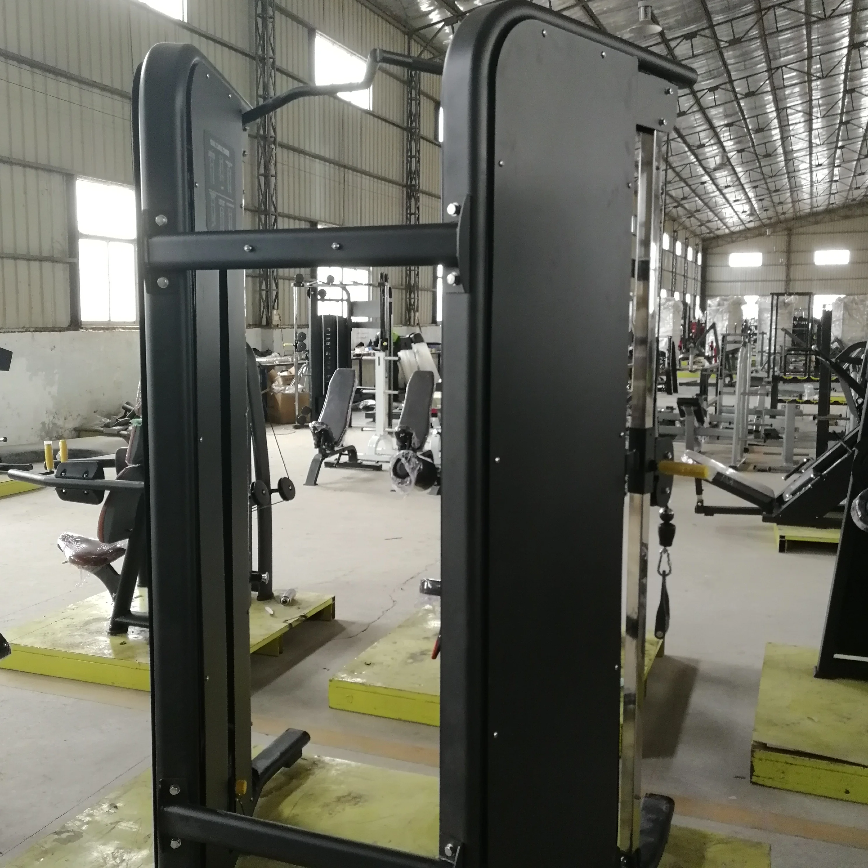 MND-FF17 Functional Trainer - Comprehensive Bodybuilding