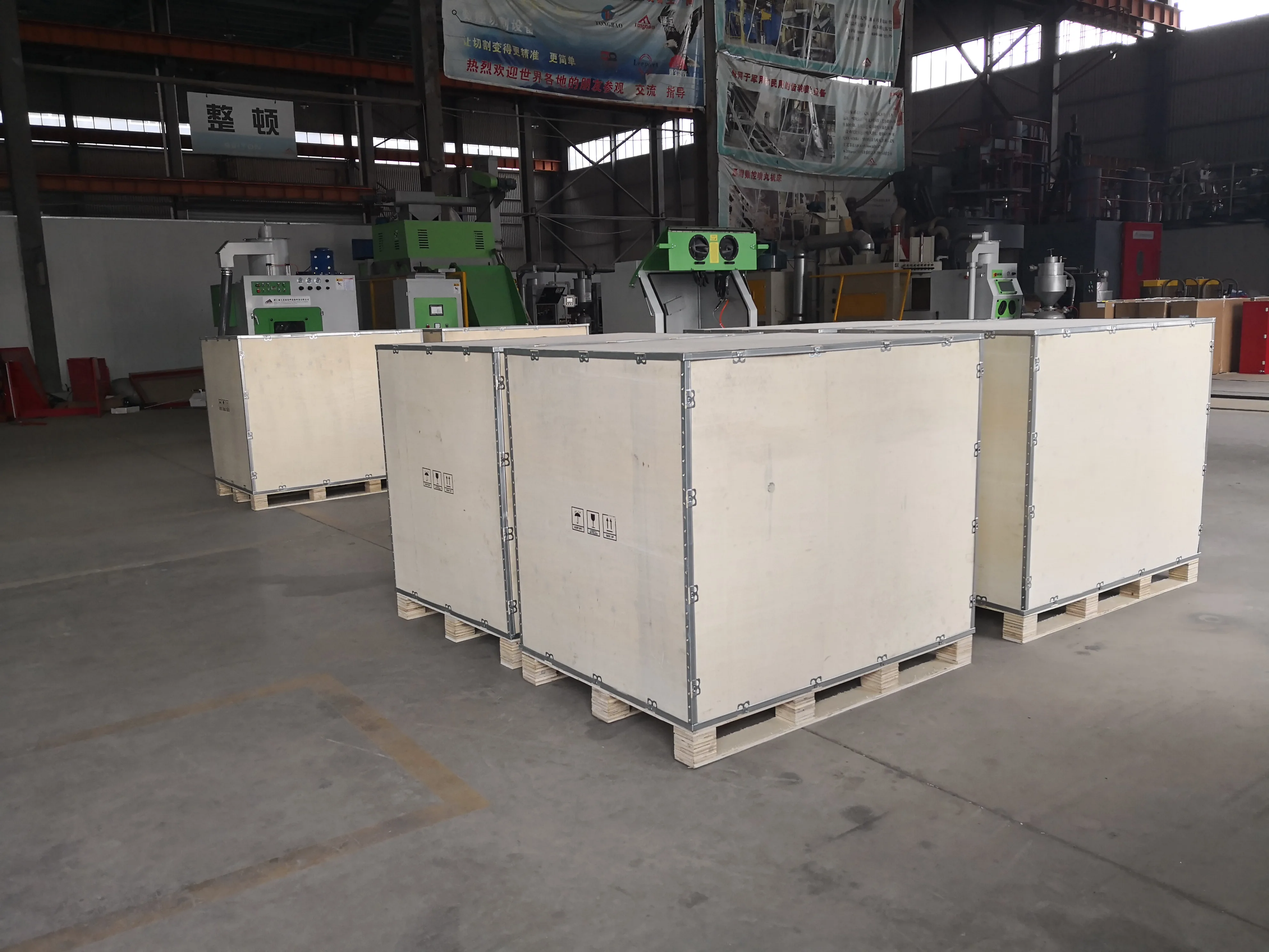 Portable Sandblast Machine Movable Sandblasting Pot Industrial