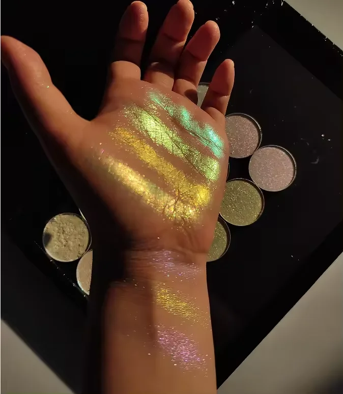 Oem 15 Colors Cosmetic Holographic Duochrome Glitter Pigment Eyeshadow 36mm Pan Multichrome