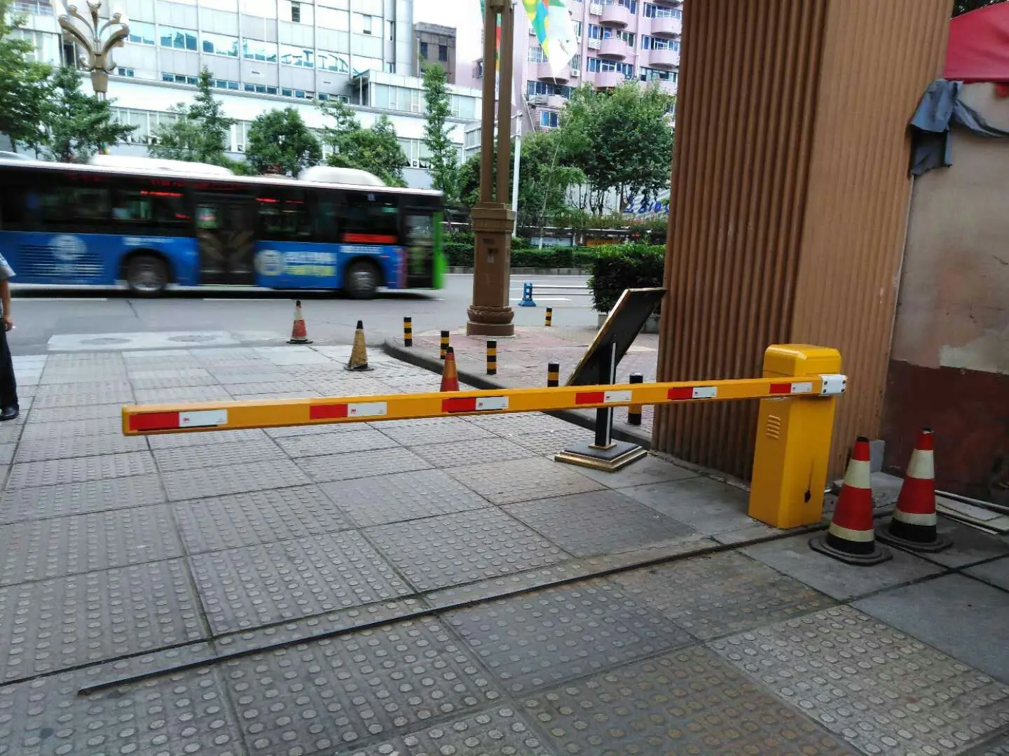 Automatic Induction Boom Barrier System Traffic Safety Gate for Roadside Parking Steel Material for Vehicles