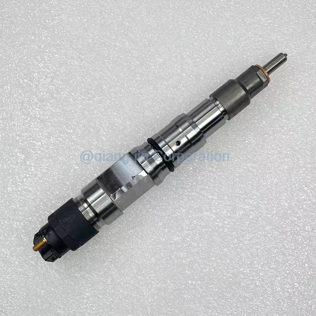 High Quality Diesel Common Rail Fuel Injector 0445120415 for SINOTRUK