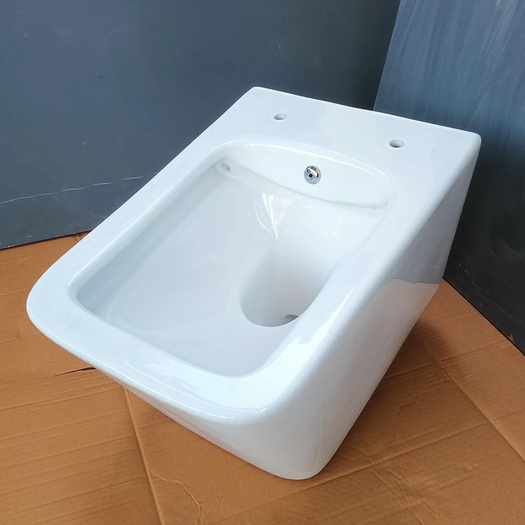 Bộ thiết bị vệ sinh treo tường, bồn cầu âm tường bằng sứ, bộ bồn cầu treo tường kèm bồn tiểu và vòi xịt