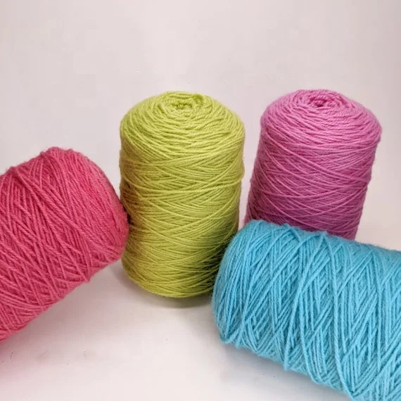 Хлопчатобумажная гребенная пряжа Прошивная пряжа шерстяной пряжи 380/1 Tex 2,6 нм