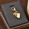 Amor colgante pequeño