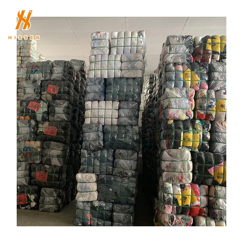 Contenedor de 20 pies Venta completa 45kg Bale Ropa usada Traje de