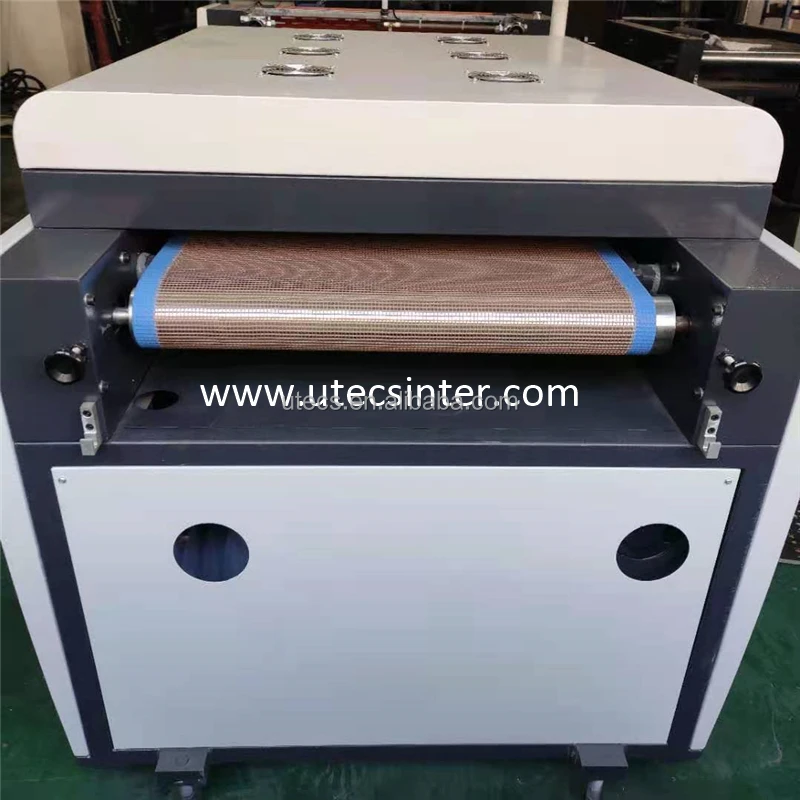 Станок для сплашного лакирование. Uv coating machine. Лакировочный. Лакировочный это. Лакировочная машина для пвх панелей.