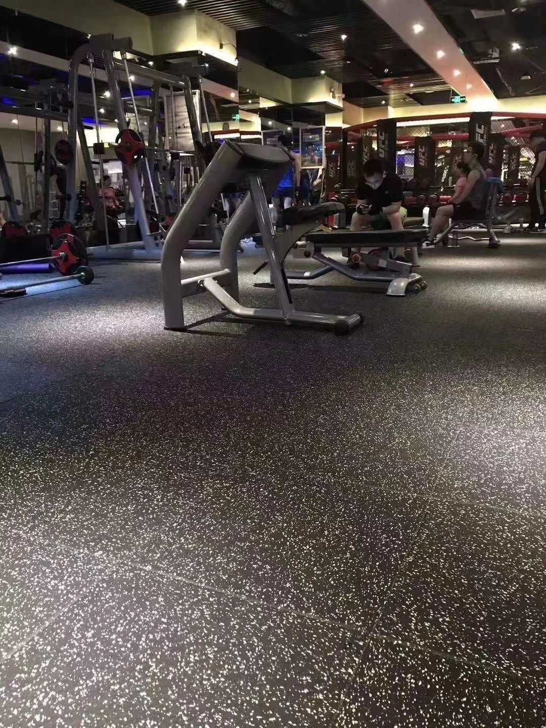 Durable Anti-Slip Gym Rubber Flooring Custom Solutions