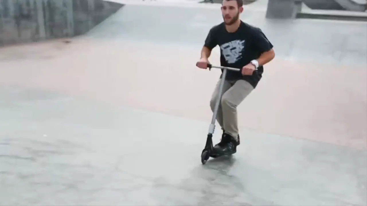 Райан Вильямс фристайл Scooter Rider