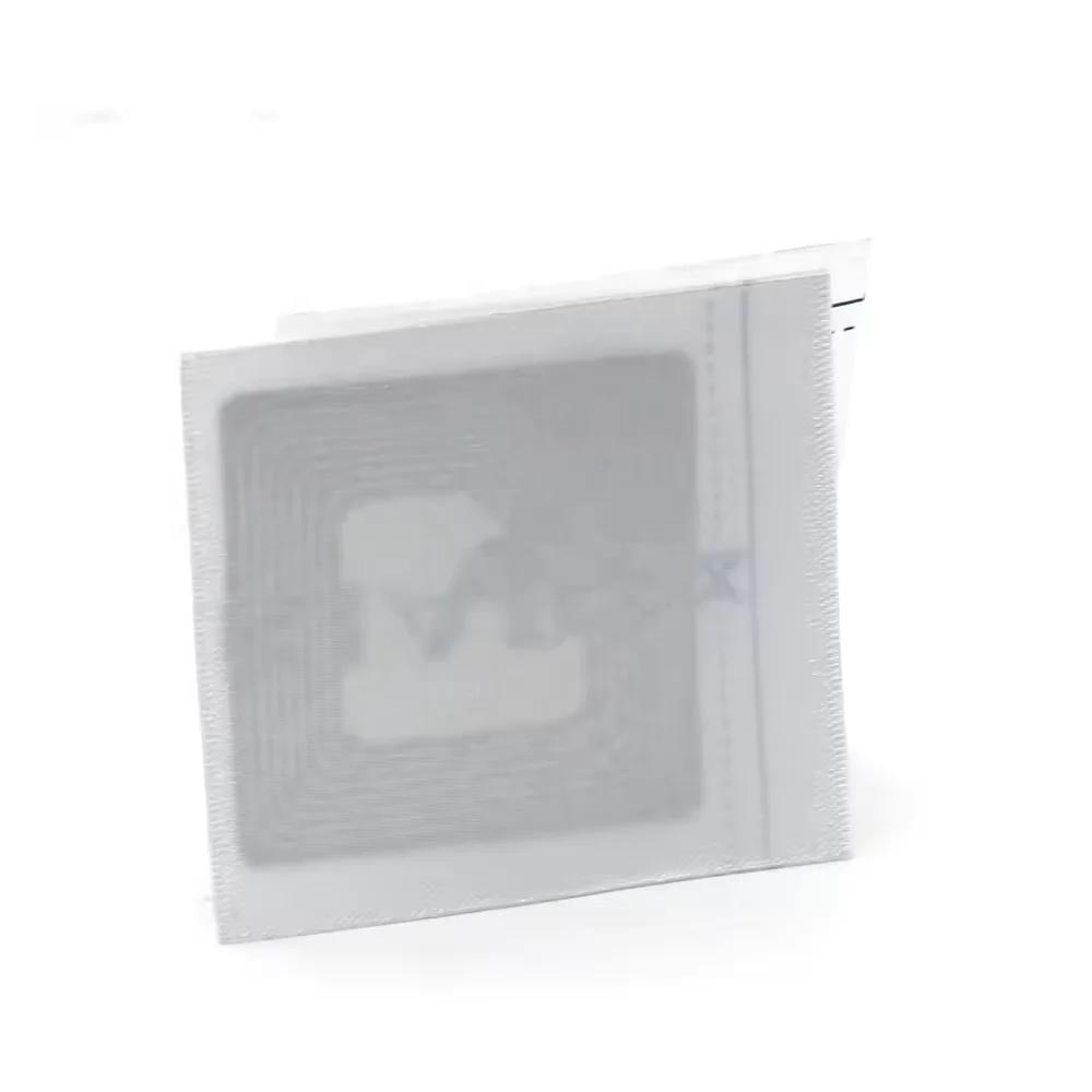 Security RF Woven Label EAS Security Anti Theft Fabric Hang Tags RF 8.2MHz Alarm Woven Clothing Label With Soft Label