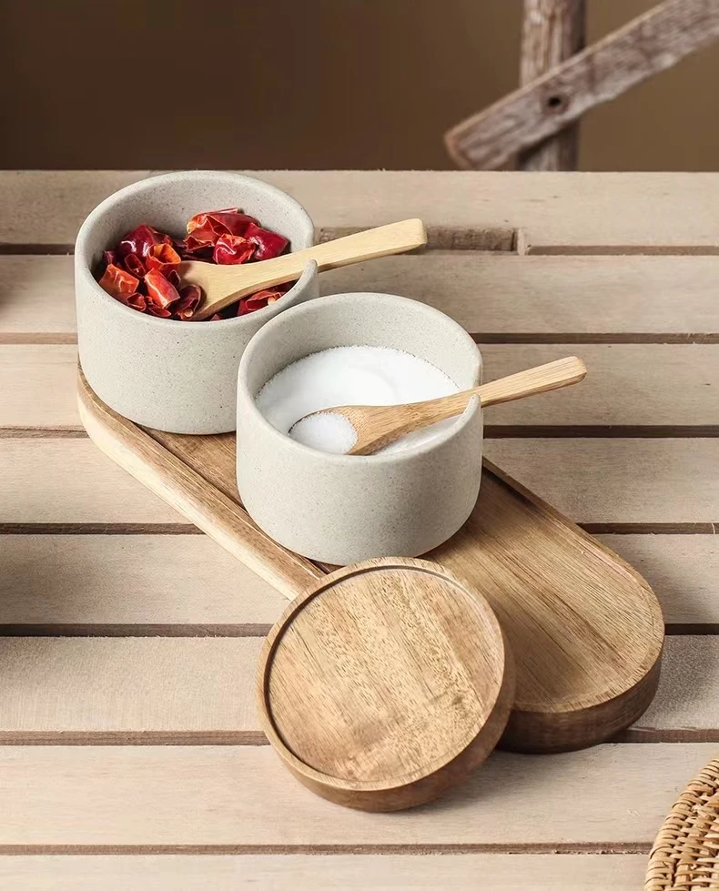 Kitchen Ceramic Seasoning Jar With Wooden Lid and Spoon Salt Jar Bamboo Cover Kitchen Organizer Tools manufacture