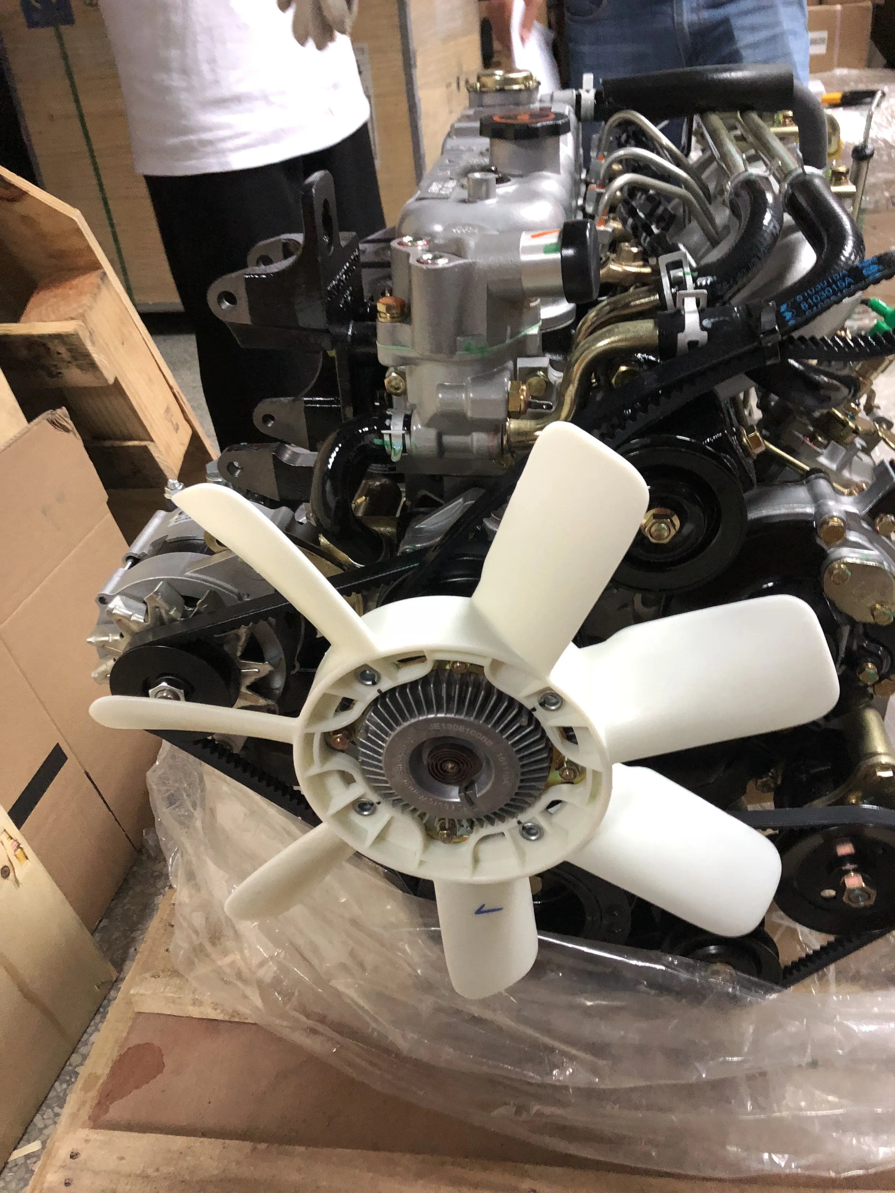 ISUZU 4JB1 新型ディーゼルエンジン 2.8L 3600rpm 57kw 1年保証