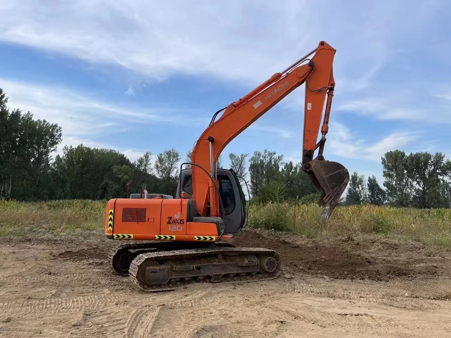 日立zaxis 120 zx120 zx 120 12吨二手挖掘机日立小型挖掘机