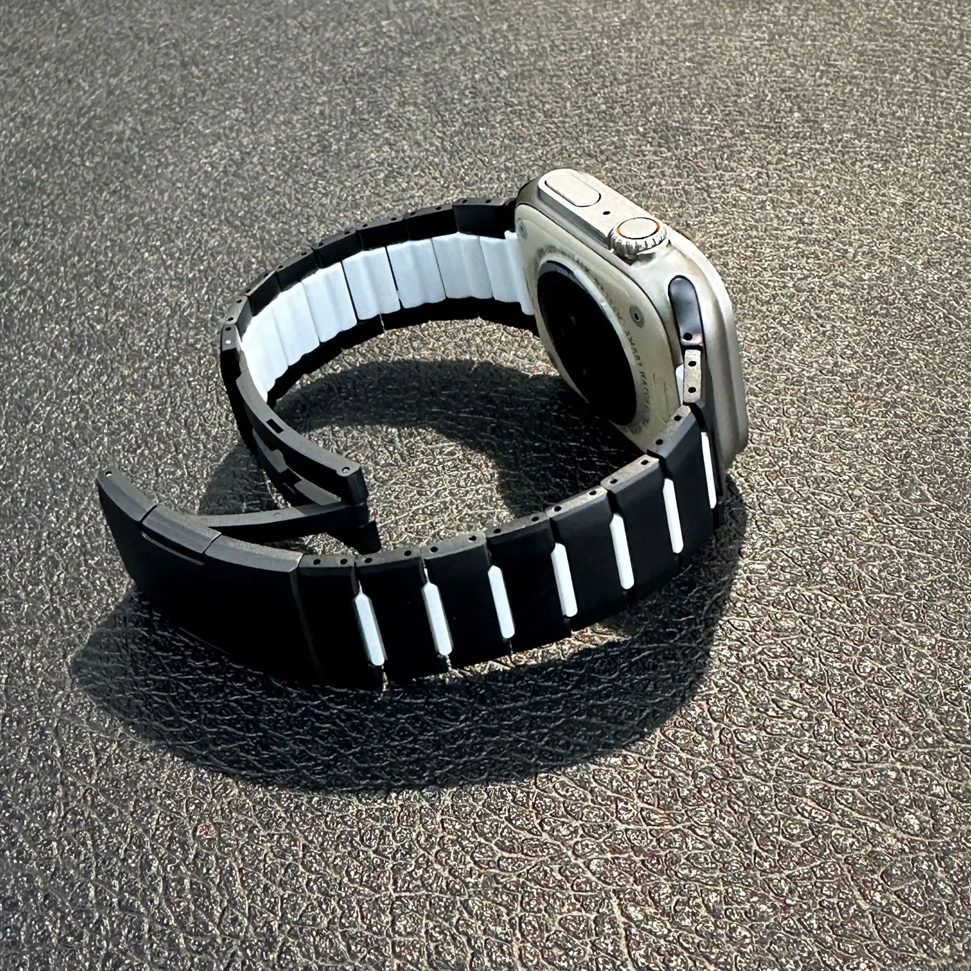 New Fluororubber Stainless Steel Watch Strap for Apple Watch S10/11 42mm 46mm Ultra 49mm SE 44mm Magnetic Clasp Watch Band