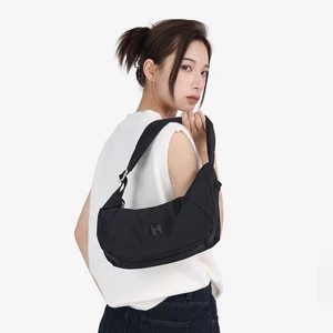 NOXXON Factory Custom Logo Fashion Simple Sling Bag Large Capacity Hobo BagsDurable  Nylon Crossbody Bag for Girls