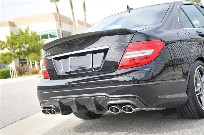 Spoiler Arrière Style RT Pour Mercedes Classe C W204 (2008-2014) - Finition Noir Brillant - En ABS - Améliore L'aérodynamique - Installation Facile Avec Ruban - 3
